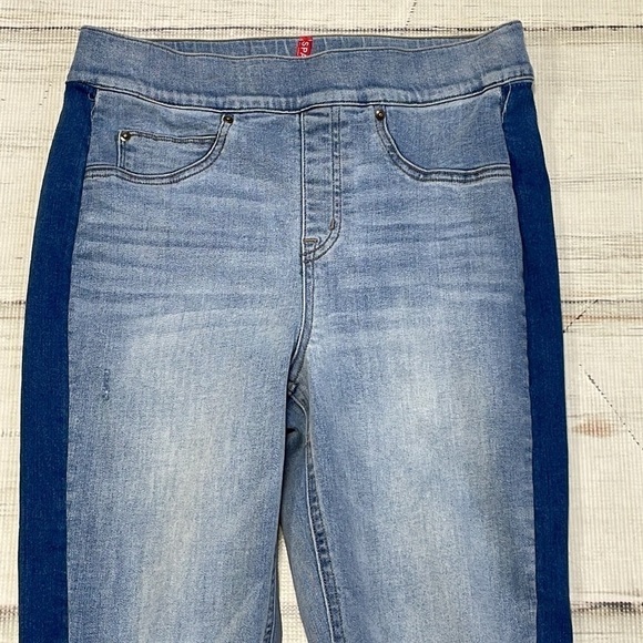 SPANX Jeggings Skinny Jeans Light Wash Blue Denim Size Medium M - Picture 5 of 11